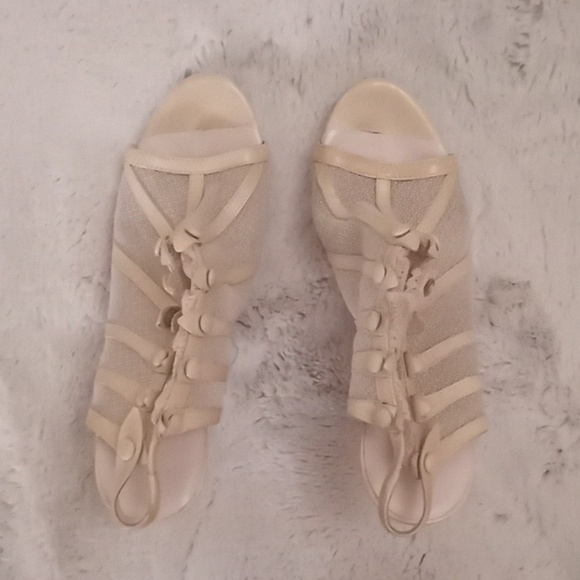 Nina Ricci Rare Italian Leather and Mesh w Ruffled Lace Victorian Button… - Picture 3 of 13